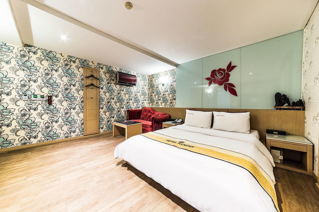 Flower Hotel Seoul Bagian luar foto