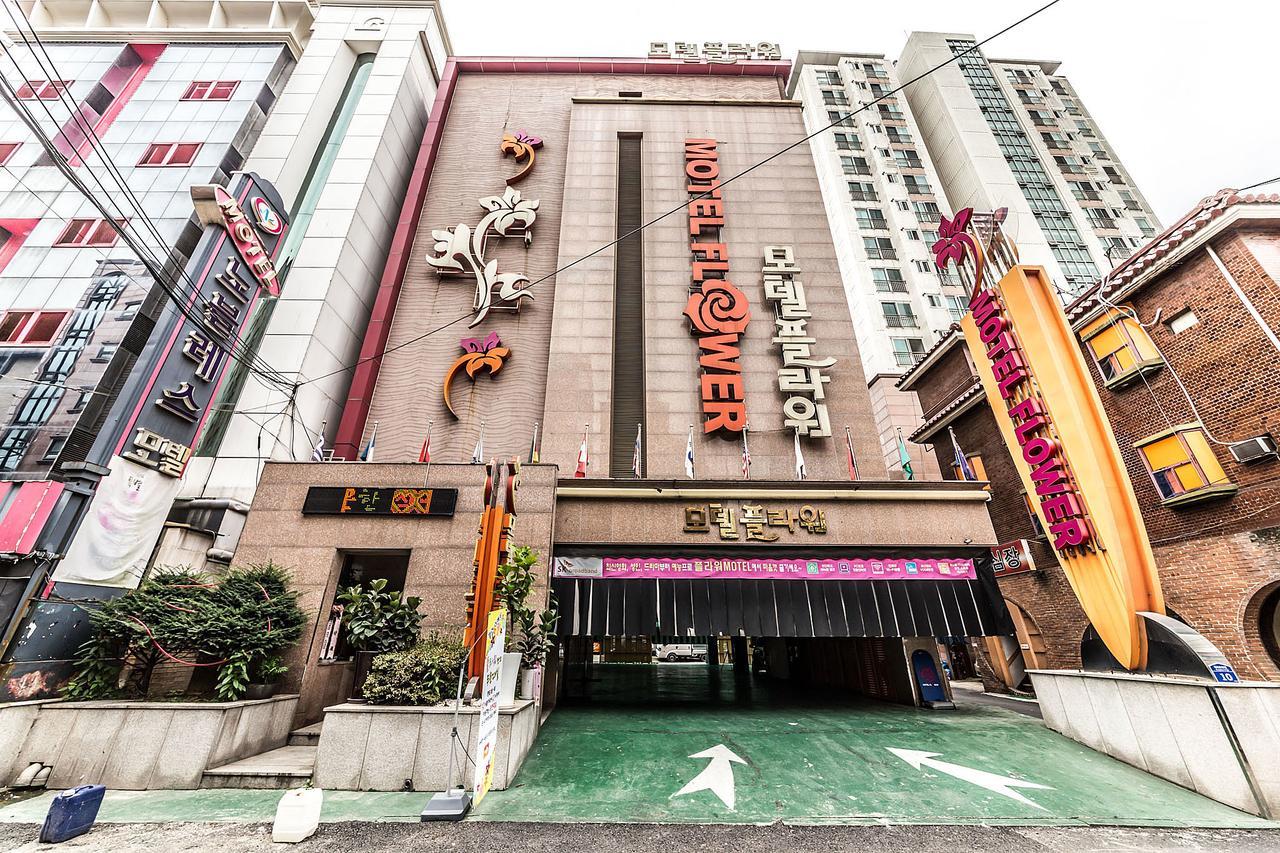 Flower Hotel Seoul Bagian luar foto