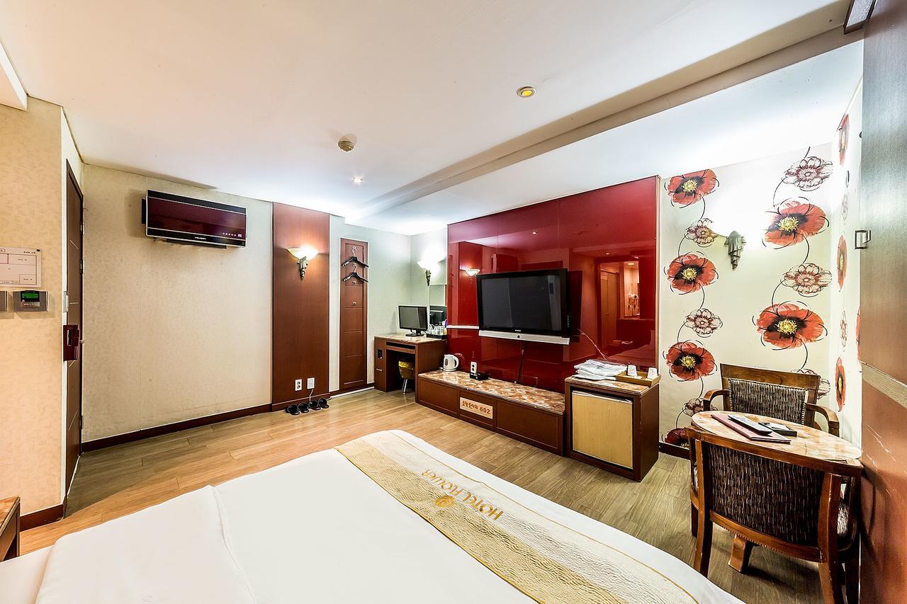 Flower Hotel Seoul Bagian luar foto